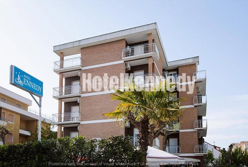 Hotel Kennedy Lido Di Savio Buitenkant foto