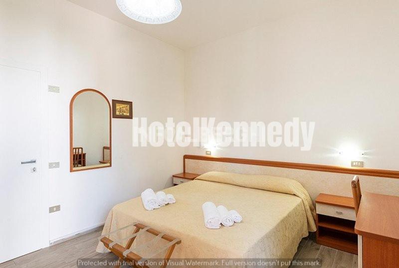 Hotel Kennedy Lido Di Savio Buitenkant foto